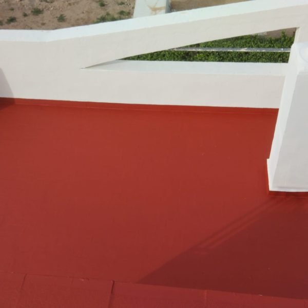 impermeabilización en base de terraza en Valencia para evitar filtraciones de agua