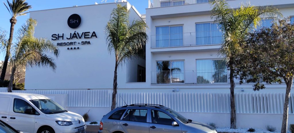 Adecuación de fachadas pinturas Castillo